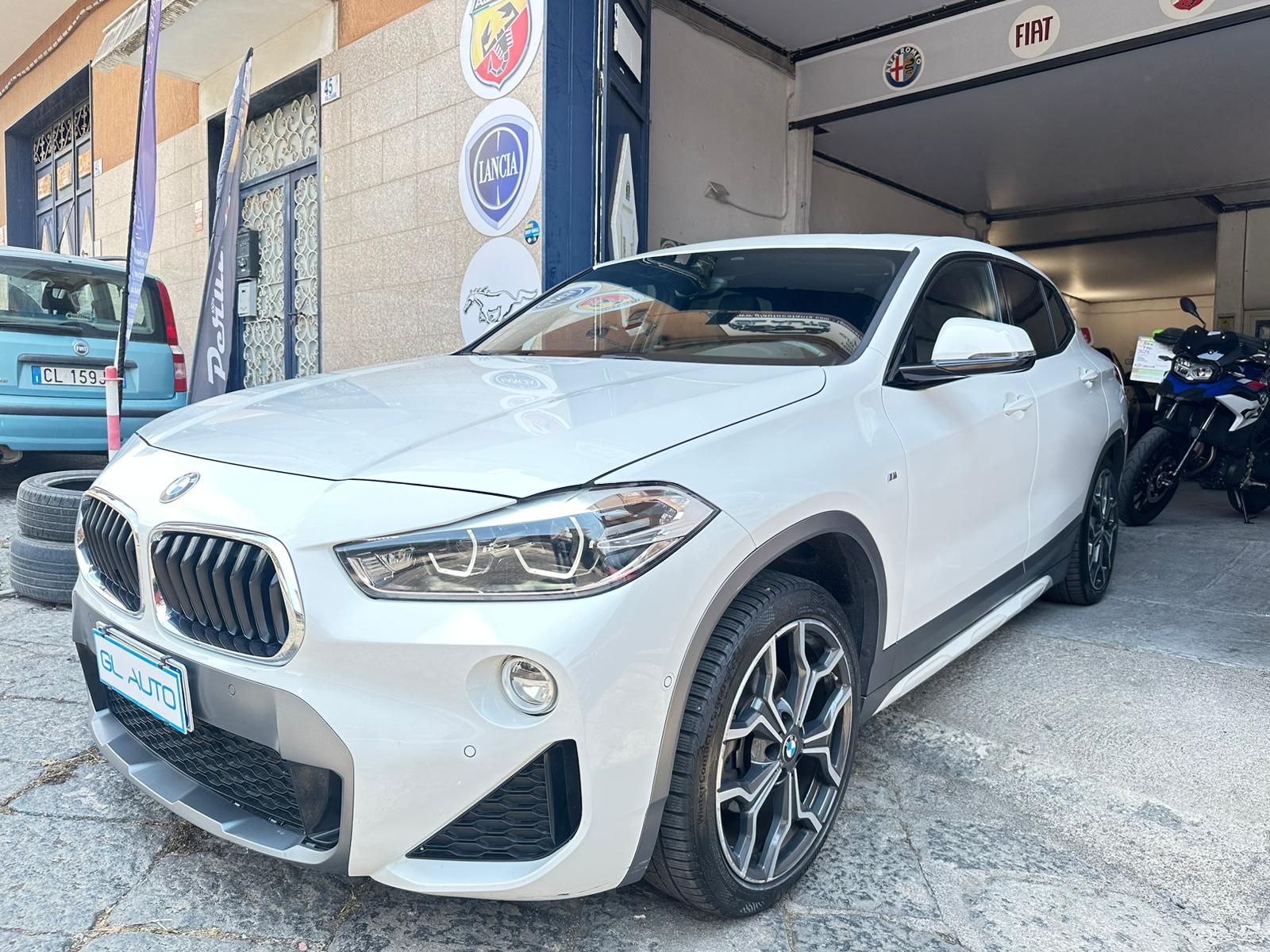 BMW X2 sdrive18d msport con tetto in vetro